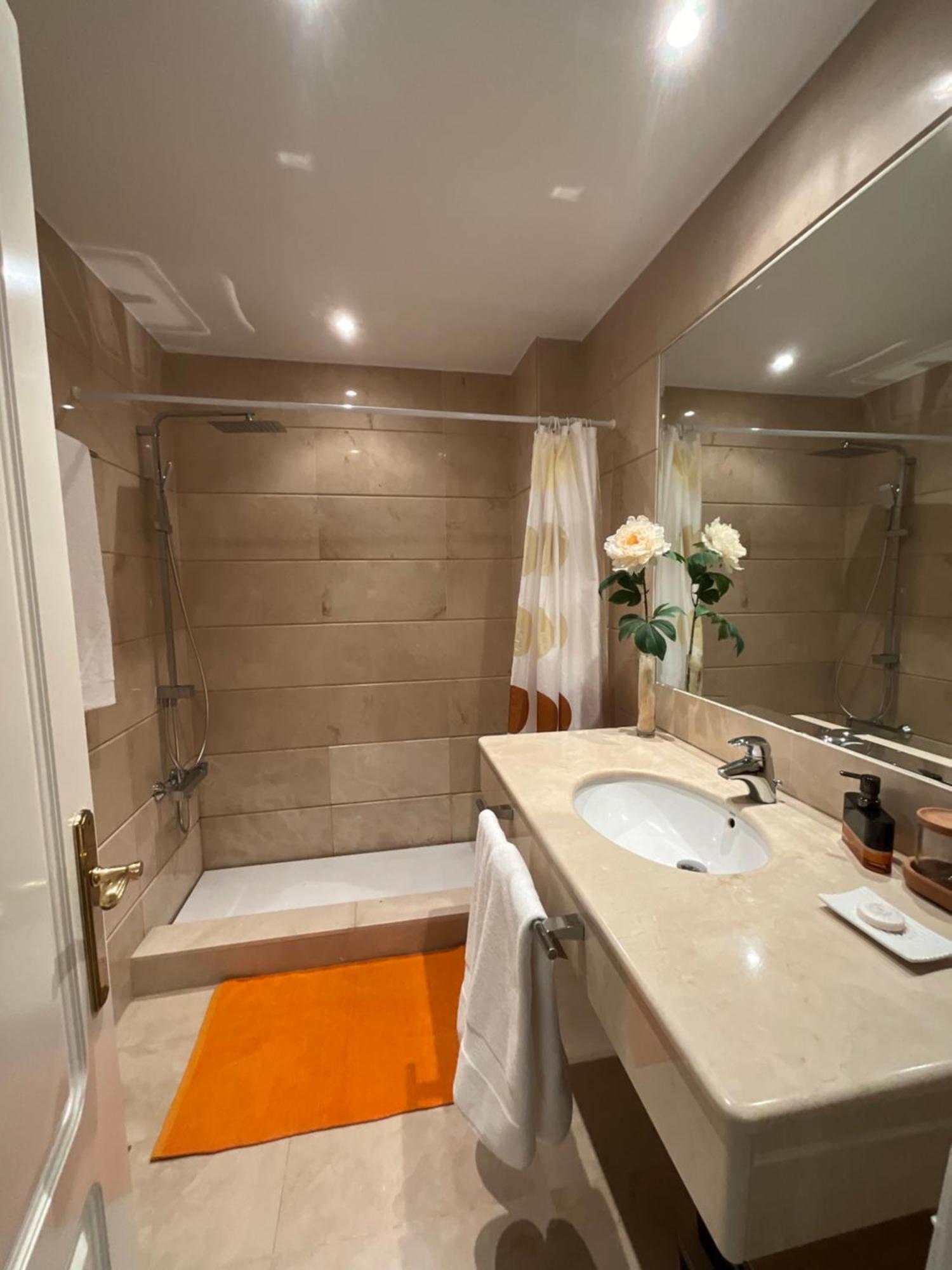 First Line Sea Apartment By Oliva Estepona Dış mekan fotoğraf